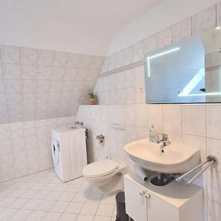 2 At It-district Neustadt & Free Parking