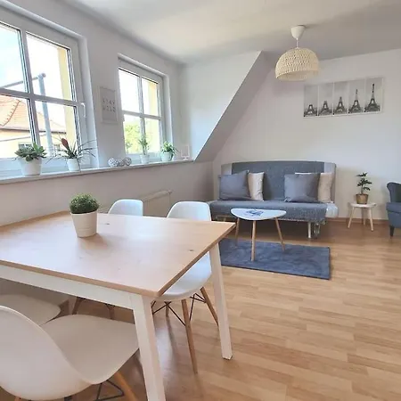 2 At It-district Neustadt & Free Parking *