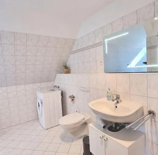 2 At It-district Neustadt & Free Parking